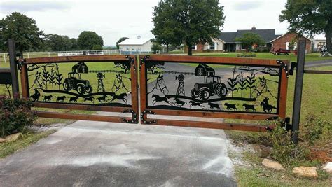 custom gates, ranch gates, custom metal fabrication 